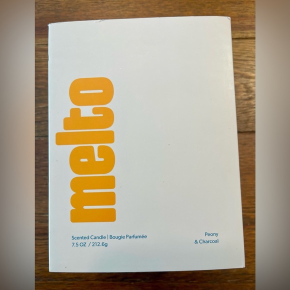 Melto | Peony & Charcoal | Bougie Scented Candle | Natural | 7.5 oz - Picture 7 of 9